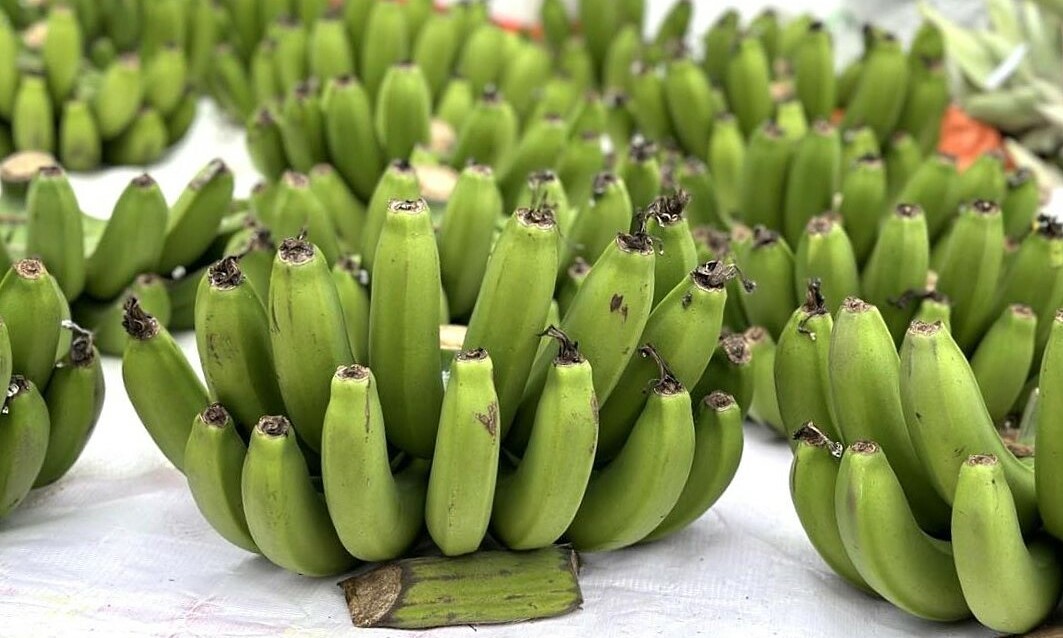 Chuối xanh cao nhất gần 1 triệu đồng một nải
