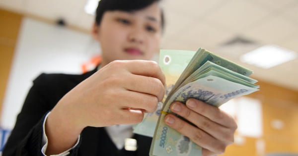 Lãi suất liên ngân hàng tăng vọt sau kỳ nghỉ Tết