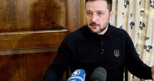 Tổng thống Ukraine tuyên bố 'chỉ gặp một người Nga duy nhất' là ông Putin
