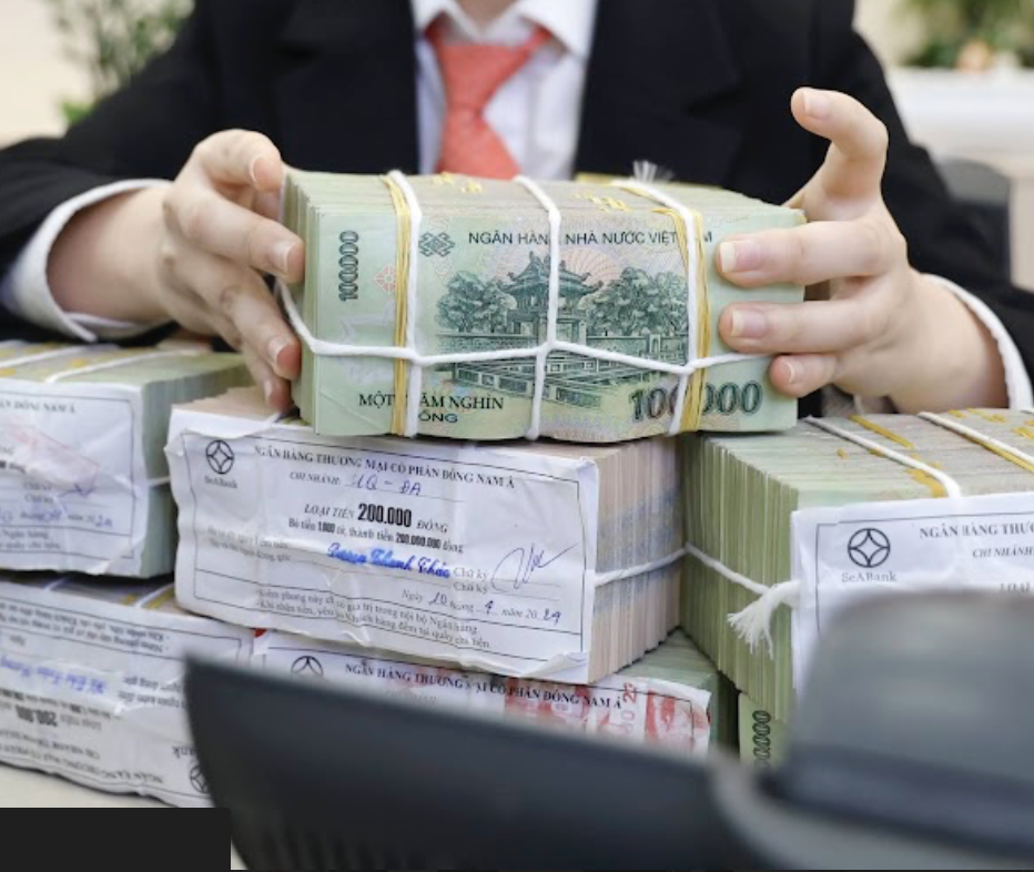 Nếu đánh thuế lãi tiền gửi, phải đánh cả thuế vàng?