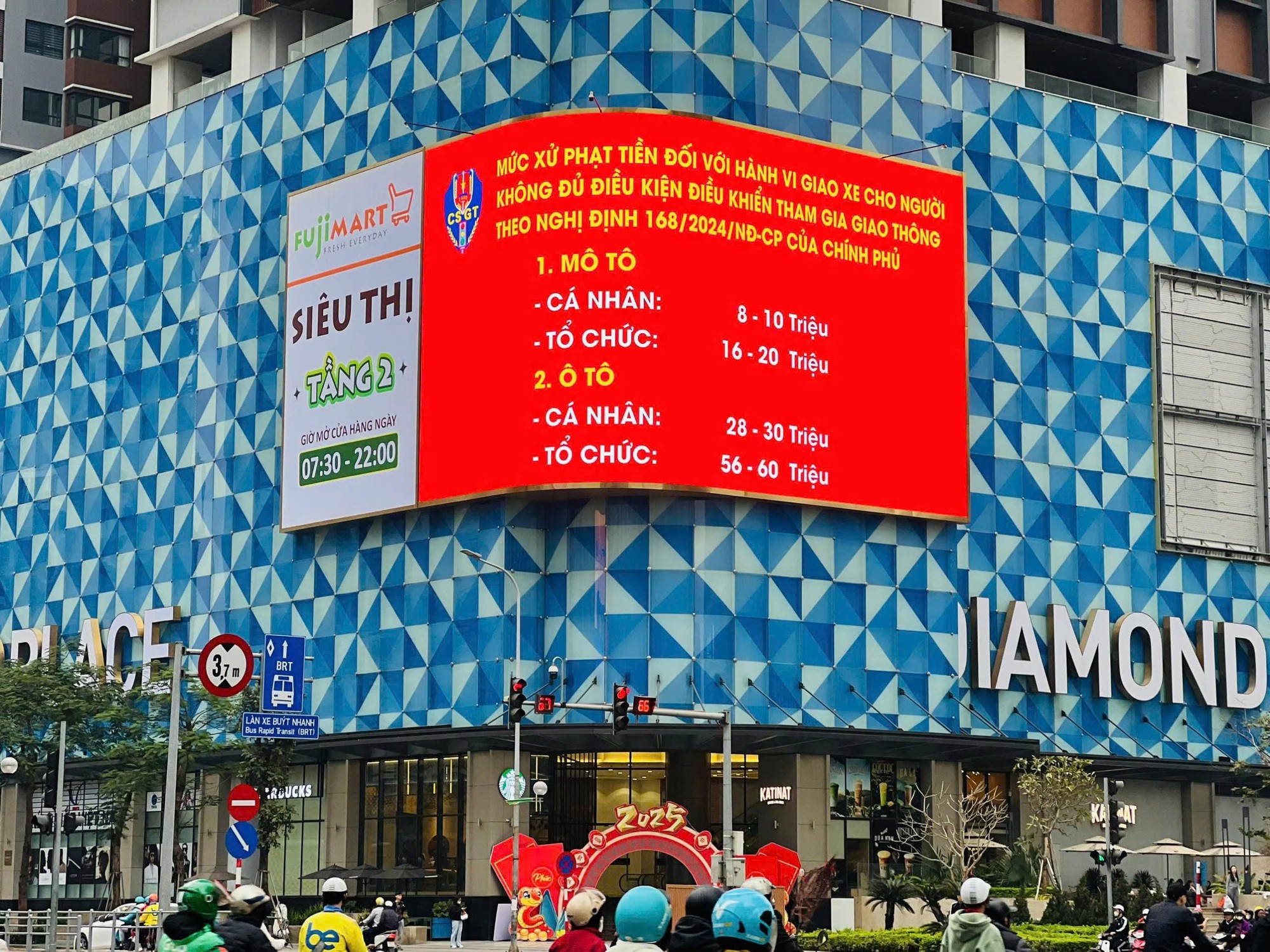 Hơn 220 chủ xe mang biển số sau vi phạm trên tuyến đường Giải Phóng, nhanh chóng nộp phạt nguội