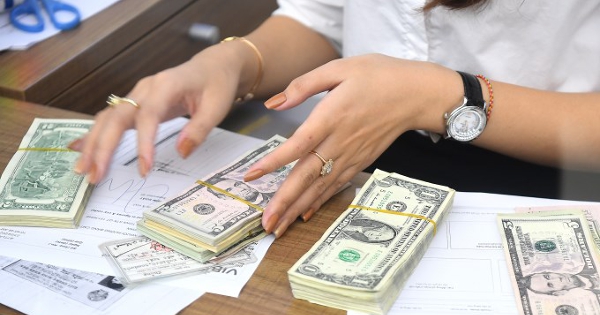 Đề xuất cấm ngân hàng mua bán thông tin tín dụng của khách