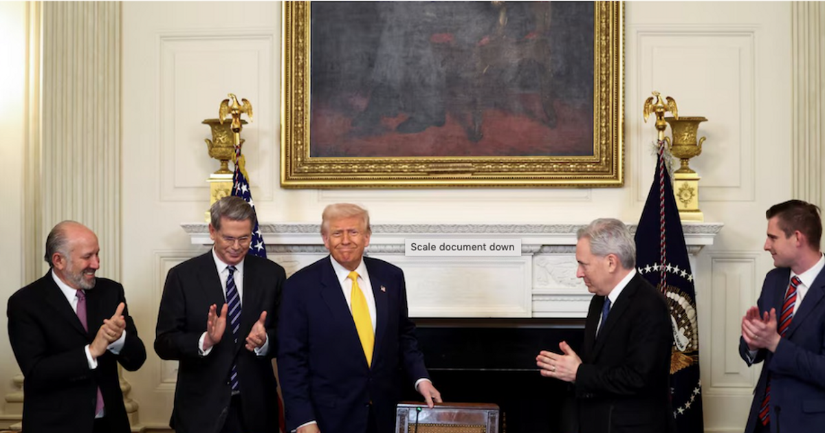 Tổng thống Trump mời giới tinh hoa tiền điện tử đến Nhà Trắng, giá bitcoin giảm mạnh