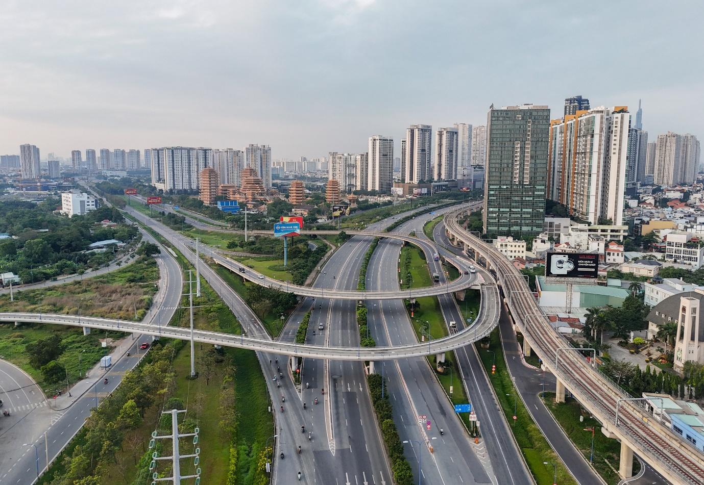 Hạ tầng tỷ đô đưa tỷ lệ hấp thụ nhà ở thấp tầng khu Đông vượt ngưỡng 80%