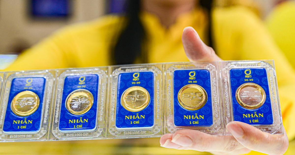 Giá vàng lập đỉnh kỷ lục 100 triệu đồng/lượng: Có bất thường, tăng tiếp hay hạ nhiệt?