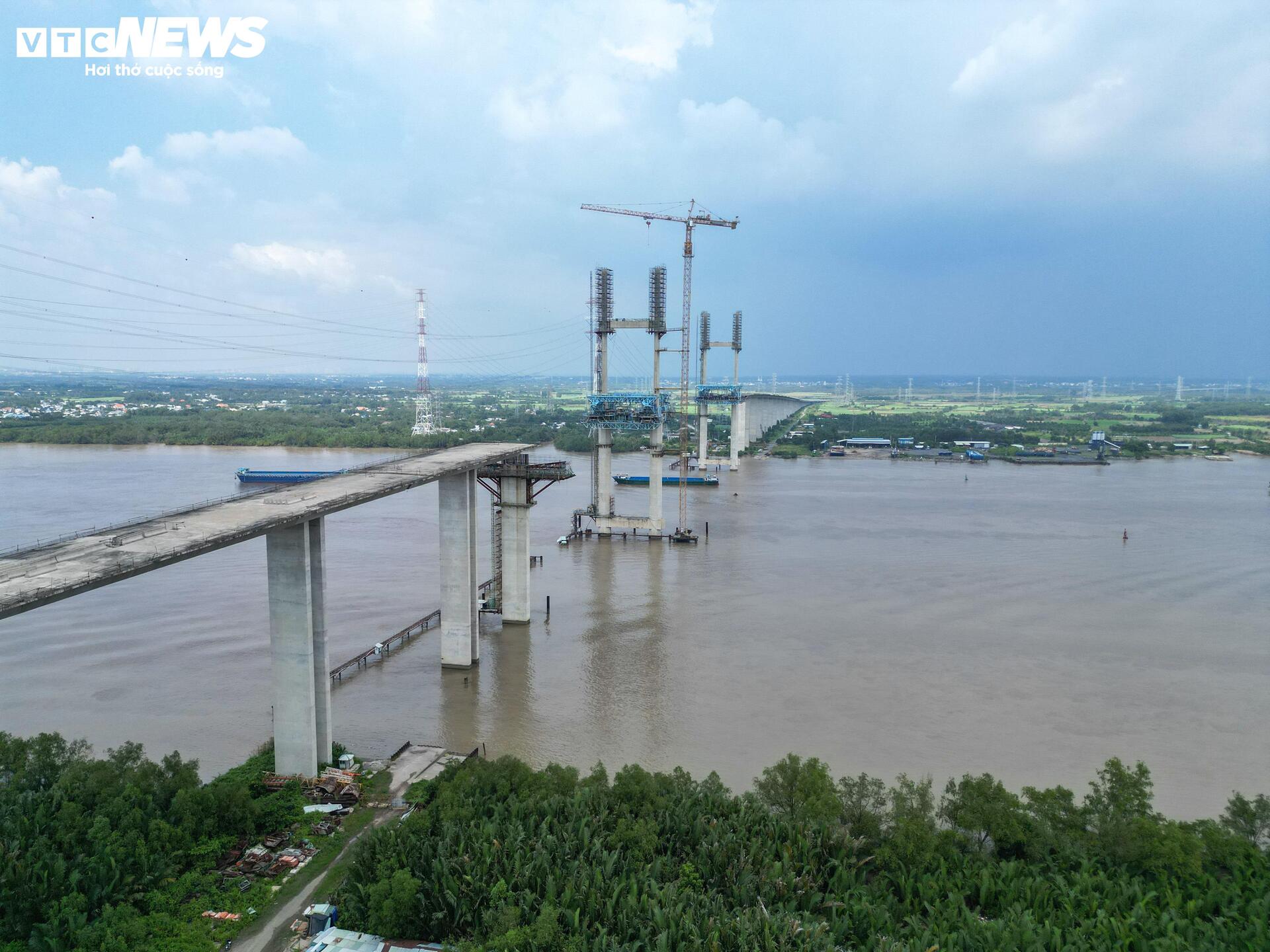Cận cảnh gói thầu duy nhất ngủ quên ở dự án cao tốc Bến Lức - Long Thành