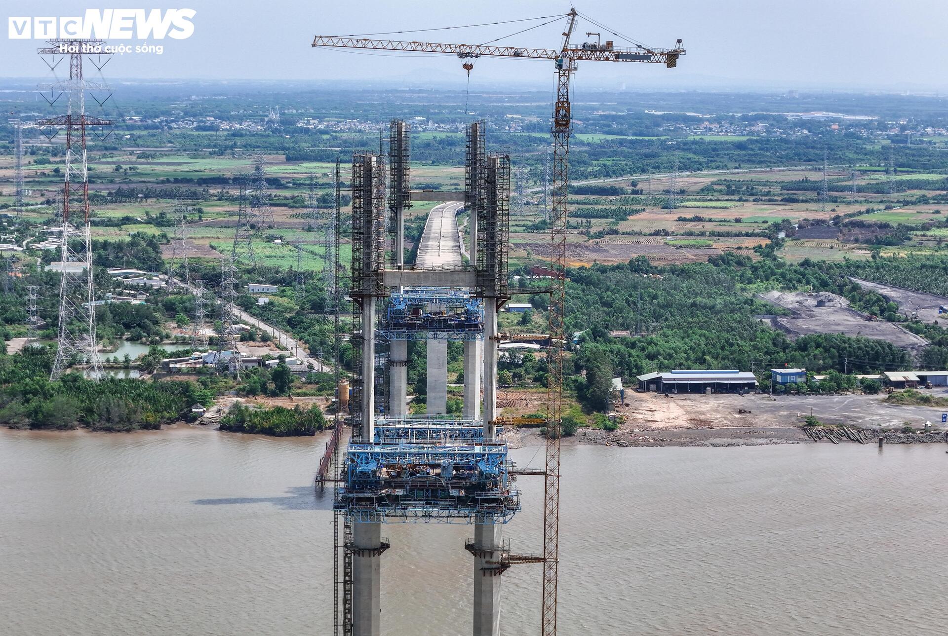 Cận cảnh gói thầu duy nhất ngủ quên ở dự án cao tốc Bến Lức - Long Thành