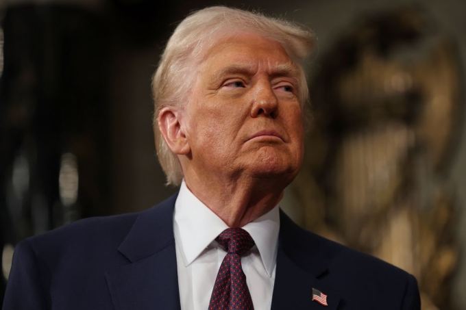 Ông Trump tiếp tục giục Fed giảm lãi suất