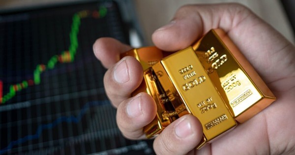 Làm sao để biết khi nào nên mua hay bán vàng?