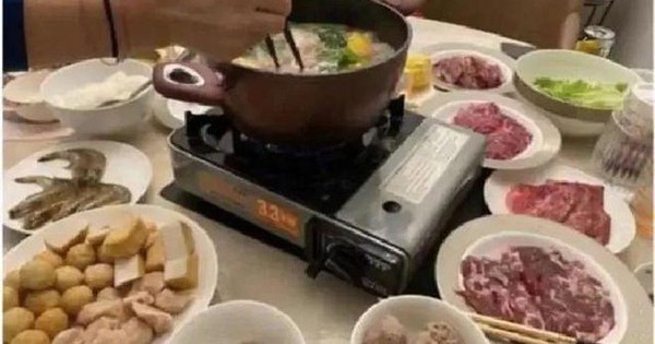 Bức ảnh ăn lẩu của 