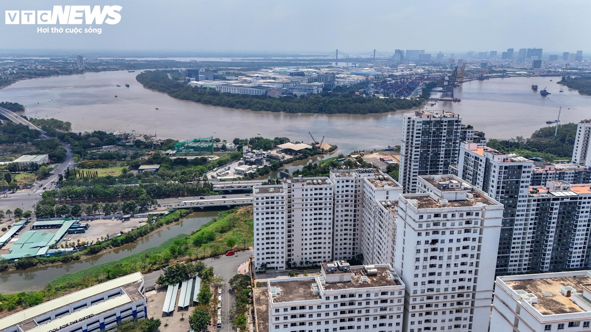 Hơn 3.700 căn hộ tái định cư bỏ hoang trên đất vàng Thủ Thiêm sắp hồi sinh