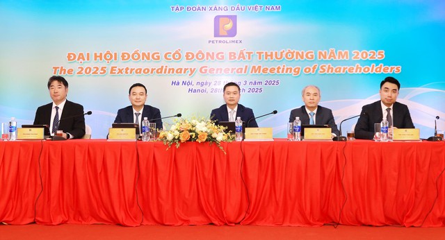 ĐHĐCĐ bất thường Petrolimex: Thông qua việc sáp nhập TCT Dịch vụ Xăng dầu Petrolimex vào Tập đoàn