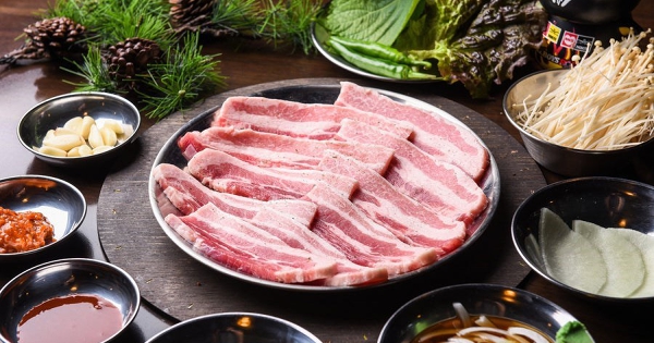 Giá thịt heo hôm nay 1/4: Các sản phẩm duy trì ổn định tại Hà Hiền