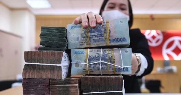 Ngân hàng lần đầu chia cổ tức tiền mặt từ khi lên sàn, mục tiêu lợi nhuận tăng 33%