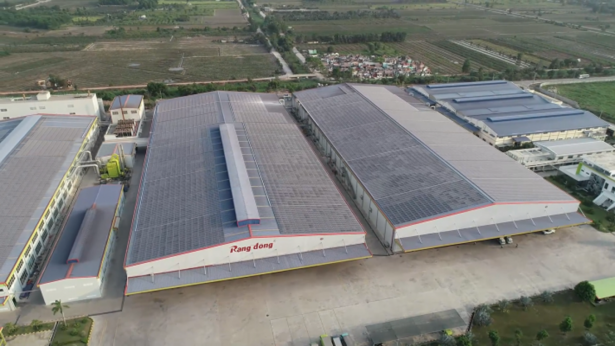 Bên bờ vực phá sản, công ty nhựa 65 tuổi của gia đình cựu Thứ trưởng Hồ Thị Kim Thoa sắp bị hủy niêm yết