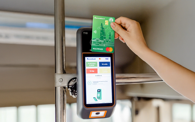 Sacombank đồng hành cùng Sở Giao thông Công chánh TP.HCM triển khai giải pháp thanh toán không tiền mặt cho hệ thống xe buýt công cộng