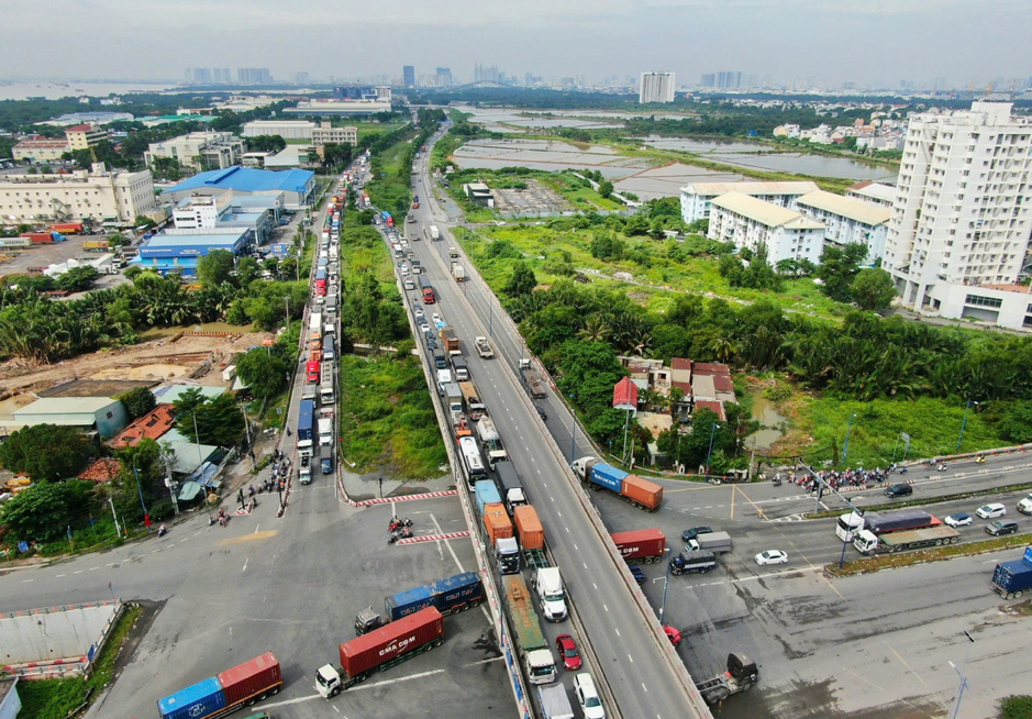 Nút giao 3.400 tỉ đồng kết nối loạt tuyến đường trọng điểm cửa ngõ khu Đông Tp.HCM với cảng Cát Lái sẽ về đích năm 2026