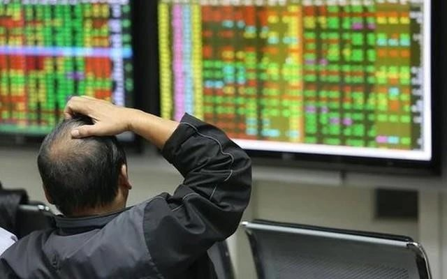 Nóng: Loạt cổ phiếu ngân hàng bị hạ tỷ trọng trong rổ VN30, có thể bị bán mạnh trong đợt cơ cấu tháng 4