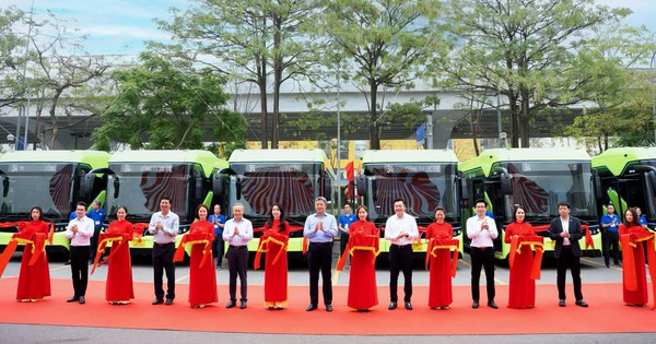 Hà Nội đưa 17 xe buýt điện VinFast vào vận hành tuyến buýt số 34