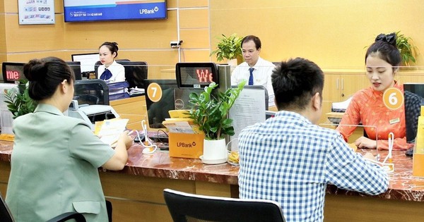 Ngân hàng tư nhân có số điểm giao dịch lớn nhất Việt Nam giảm hơn 1.600 nhân sự chỉ trong vòng 3 tháng