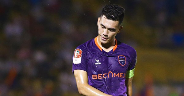 Thầy của Tiến Linh mất ghế ngay sau trận thua nặng nề trước Hà Nội FC