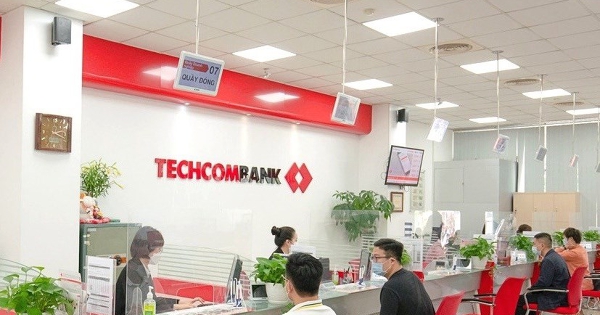 Techcombank: Thu phí bảo hiểm đã phục hồi hoàn toàn sau kết thúc hợp đồng với Manulife