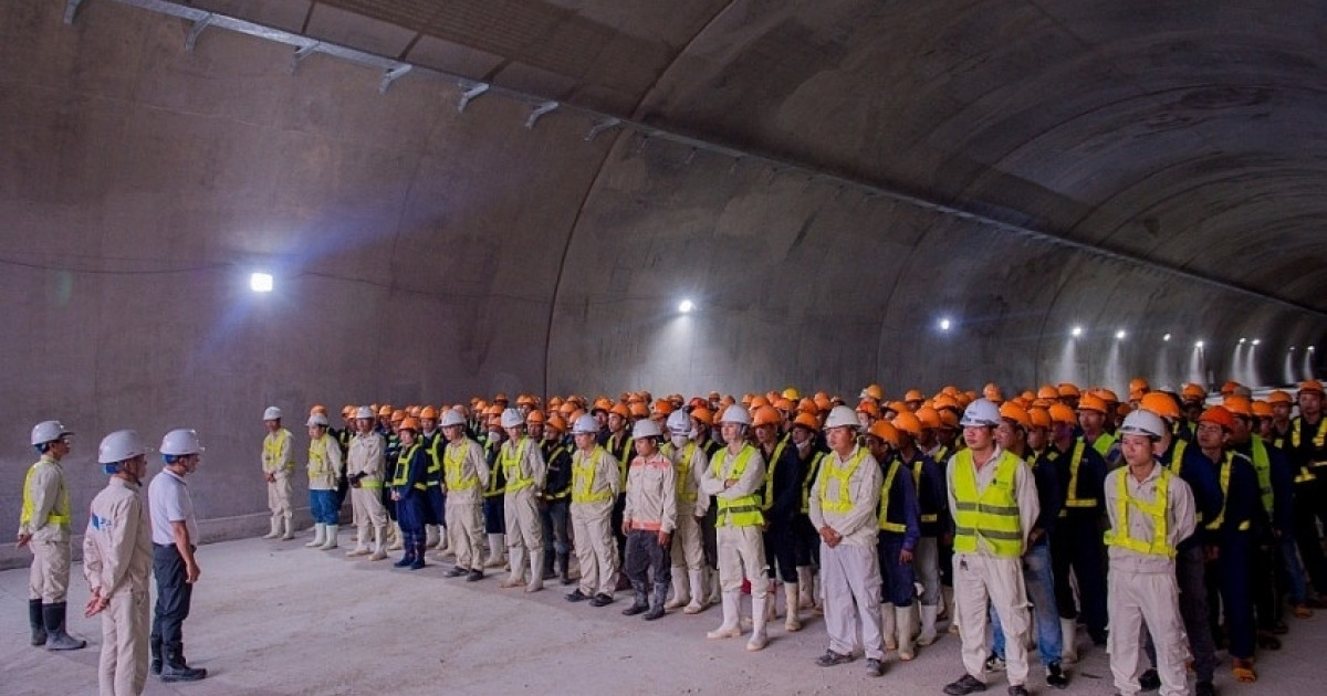 Đèo Cả (HHV) làm không hết việc: Tuyển mới hàng trăm nhân sự, chuẩn bị cho chuỗi tăng trưởng lợi nhuận 10 năm