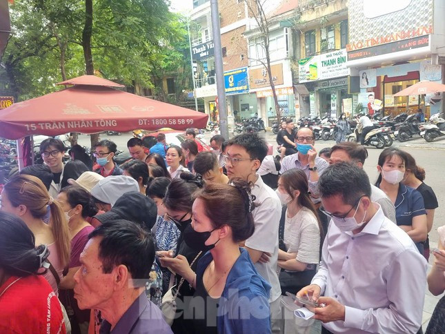 Giá vàng giảm mạnh, dự báo mức giao dịch mới